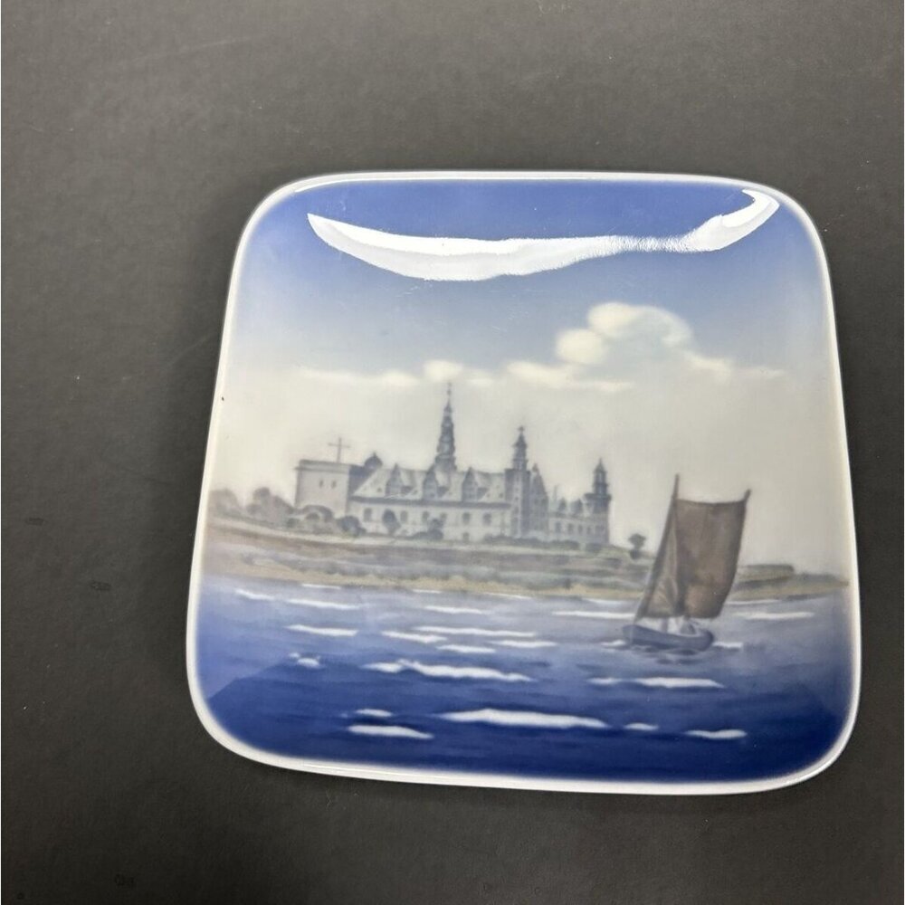 Vintage Royal Copenhagen Denmark Kronborg Dish Castle Blue Gray 4"